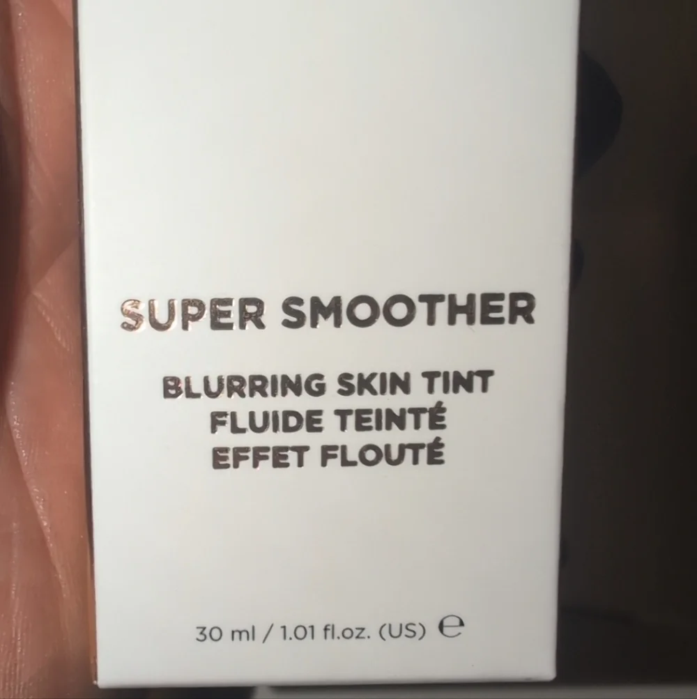 ICONIC London Super Smoother Skin Tint - Warm Deep